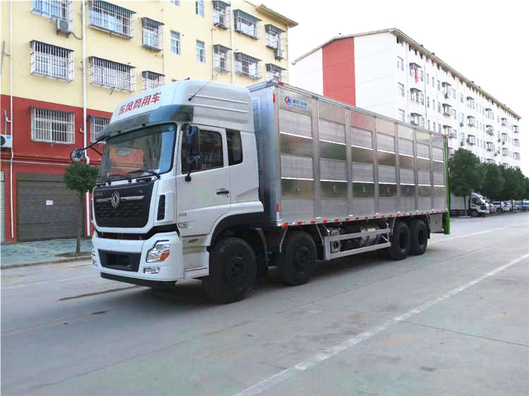 东风天龙9.6米铝合金高端运猪车
